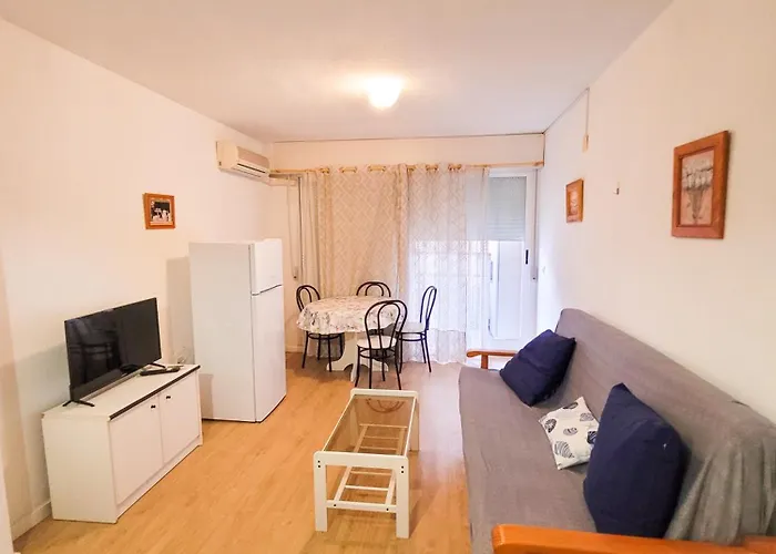 A Dos Cuadras De La Playa ! Cura Торевьиа