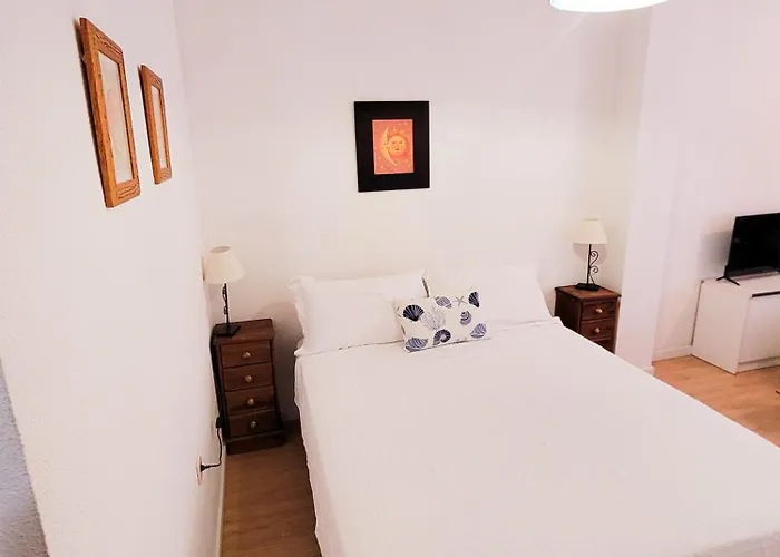 A Dos Cuadras De La Playa ! Cura Апартаменты